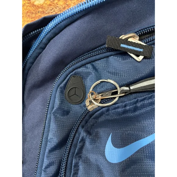 Nike Sling Backpack Crossbody - Picture 2 of 9